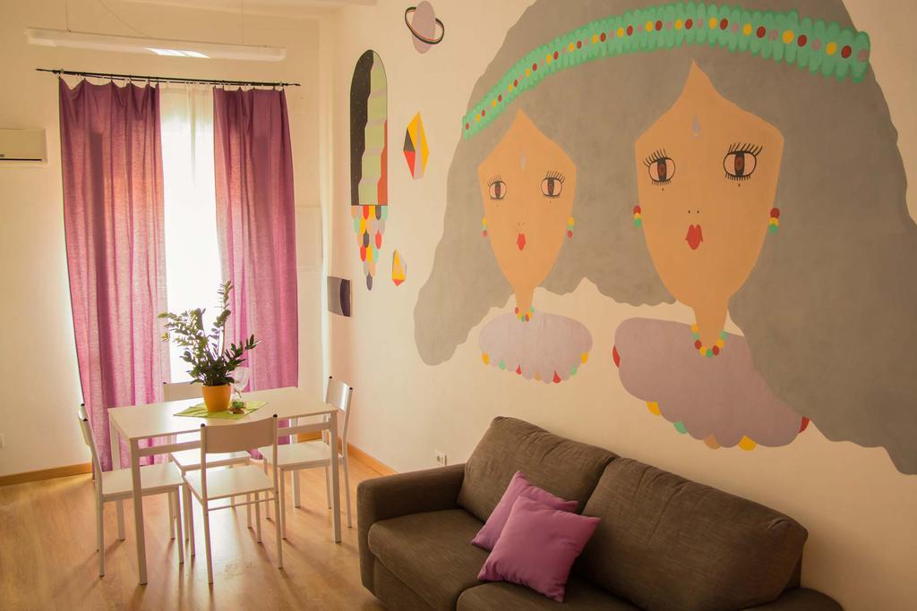Appartamento Lilla Dei Buoni E Cattivi Cagliari Habitación foto